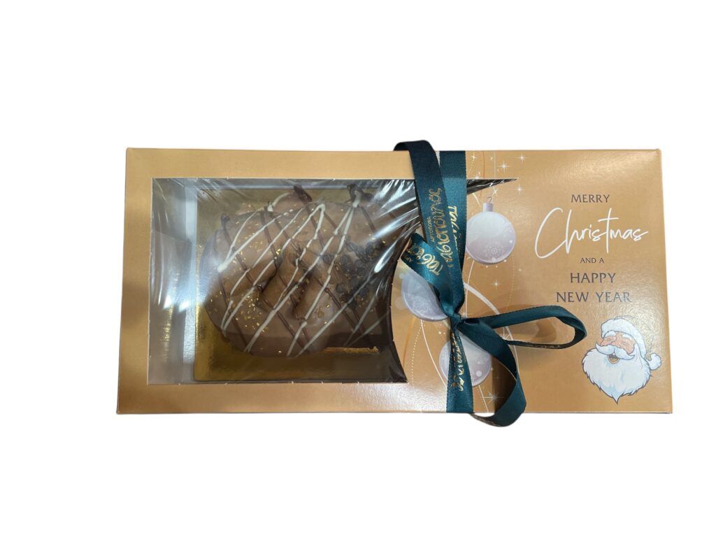 ΤΣΟΥΡΕΚΙ ΓΕΜΙΣΤΟ ΜΕ ΣΟΚΟΛΑΤΑ